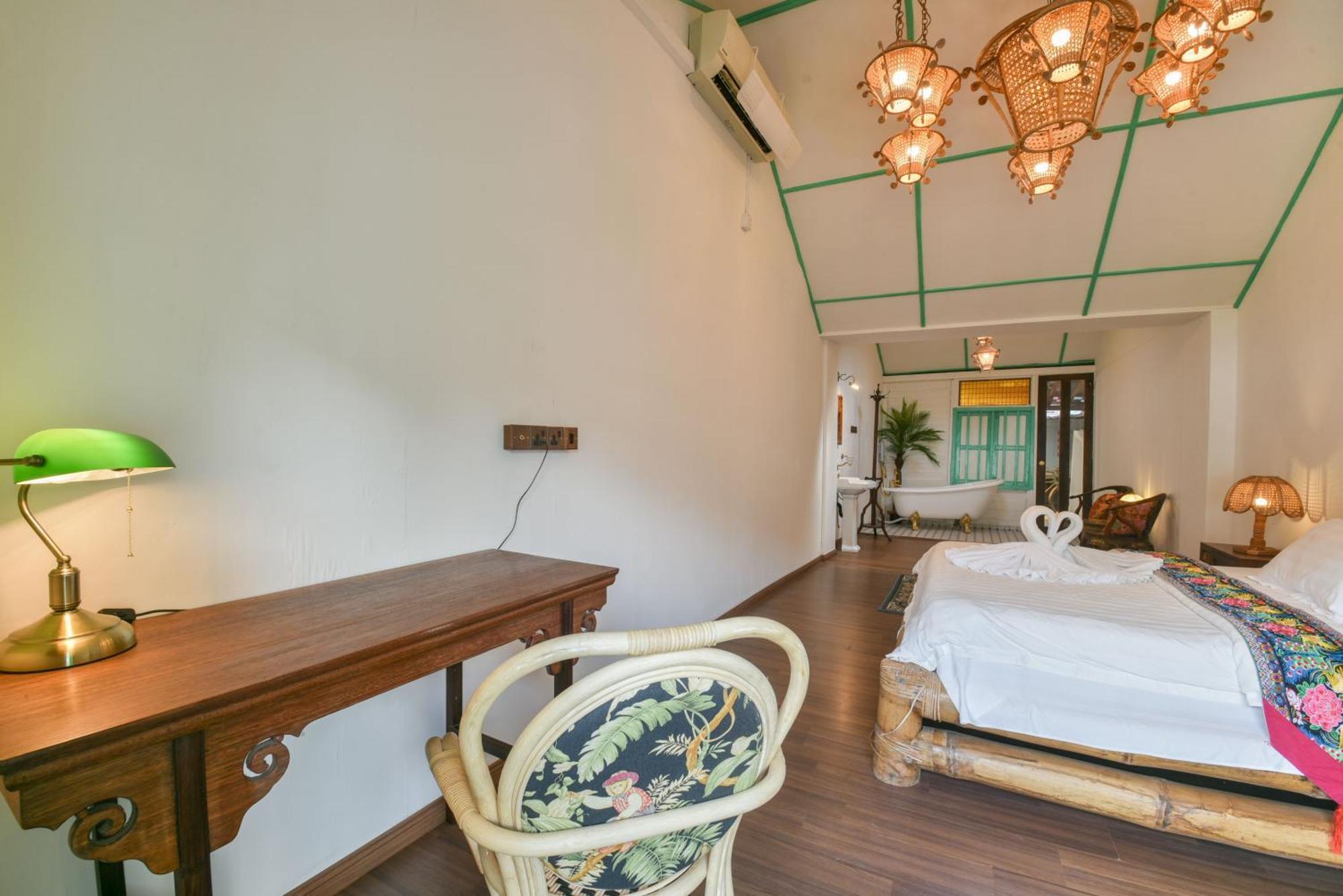 Ohana House Hq Malacca Exterior photo