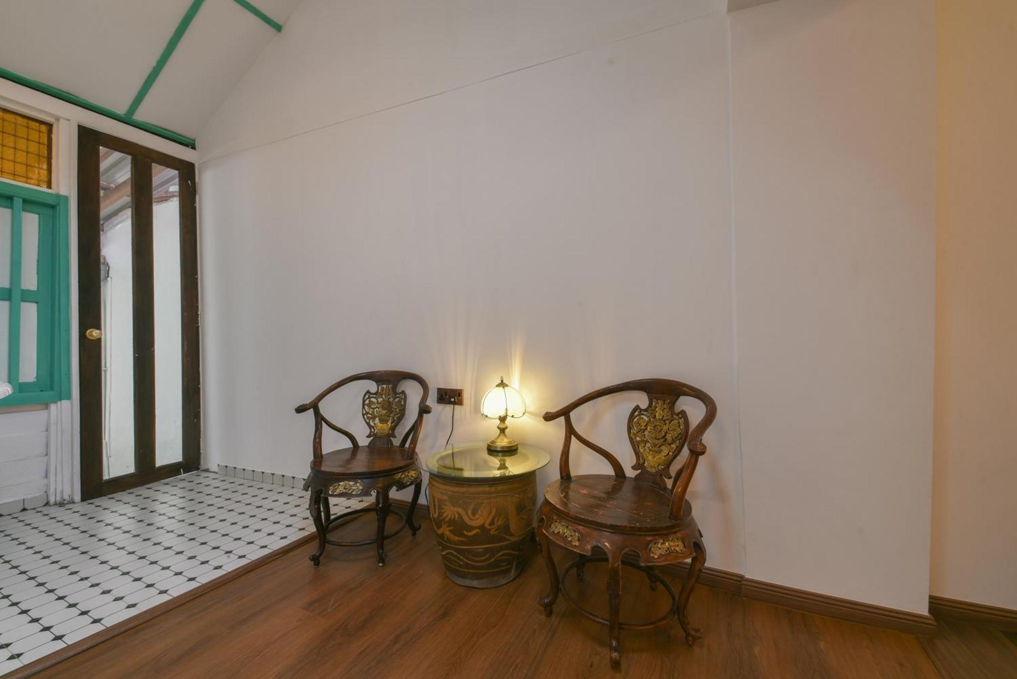 Ohana House Hq Malacca Exterior photo