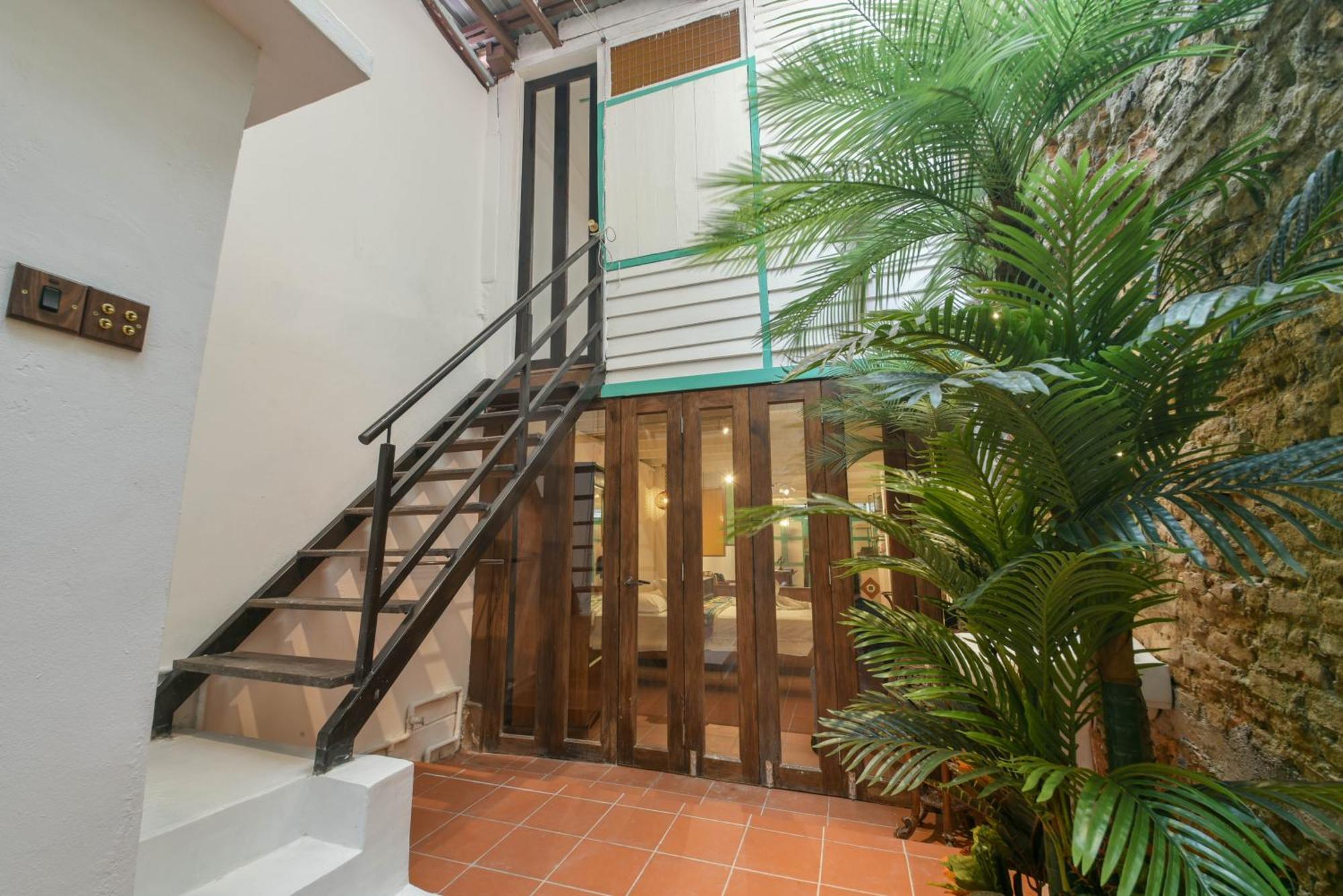 Ohana House Hq Malacca Exterior photo